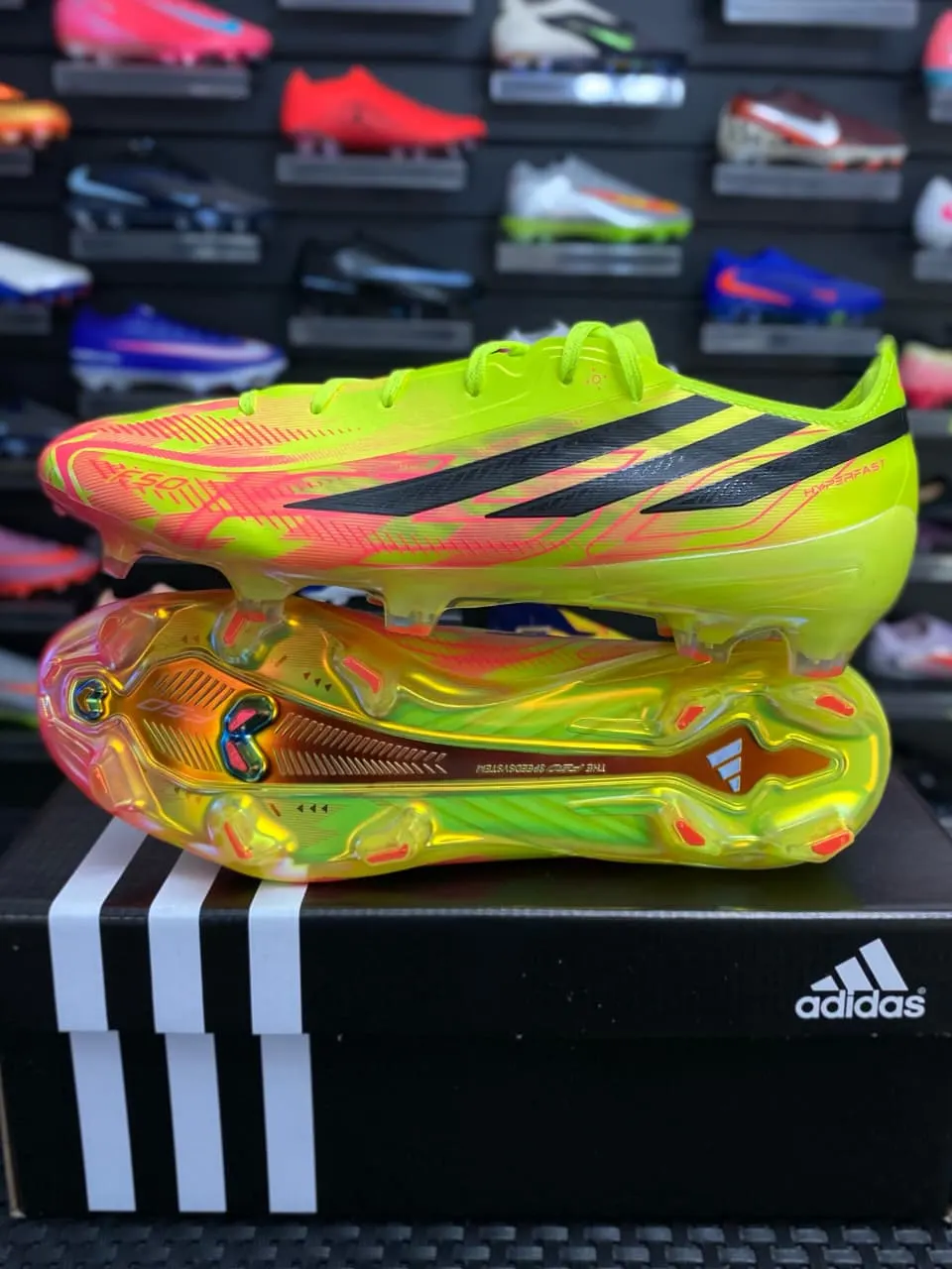 Adidas Adidas F50 Verde Lima y Rosa — botín, foto principal