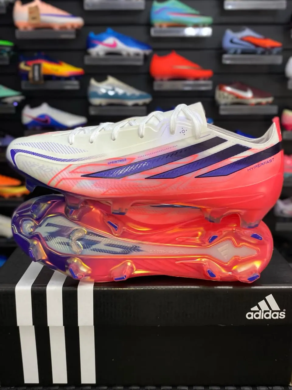 Adidas Adidas F50 Blanco y Violeta — botín, foto principal